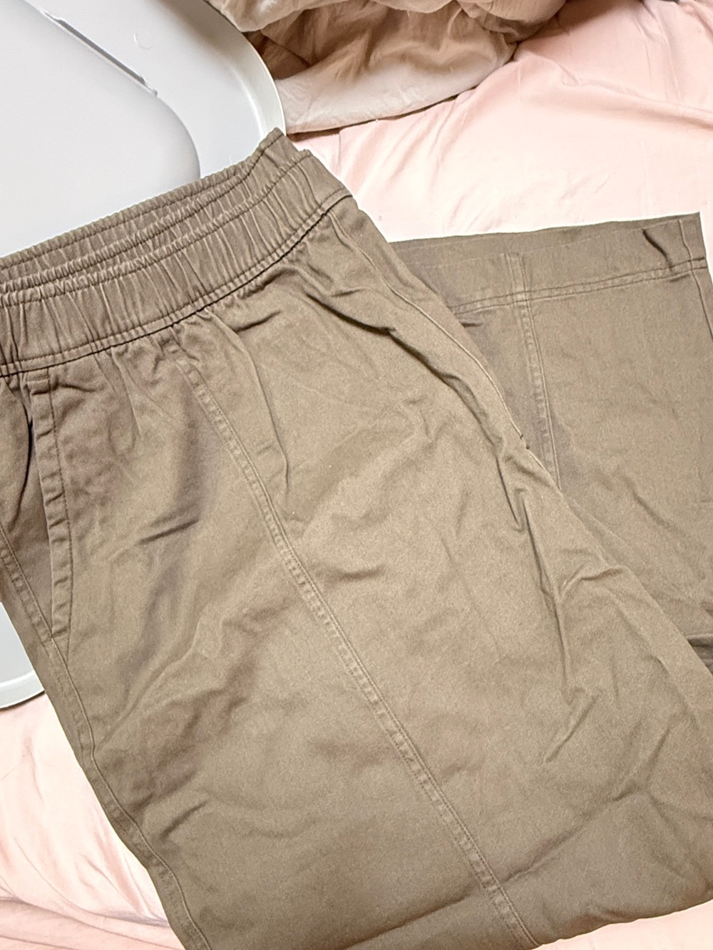 NWT Old Navy Woman’s Elastic Waist Pants- Olive Green